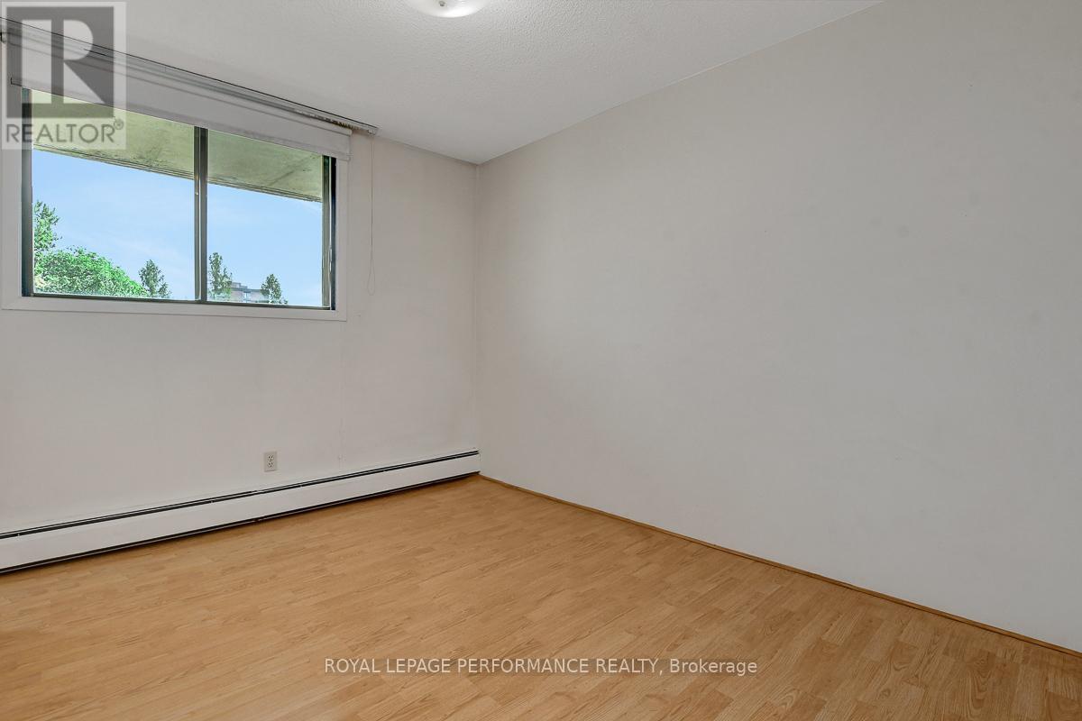 404 - 415 Greenview Avenue, Ottawa, Ontario  K2B 8G5 - Photo 20 - X12334378