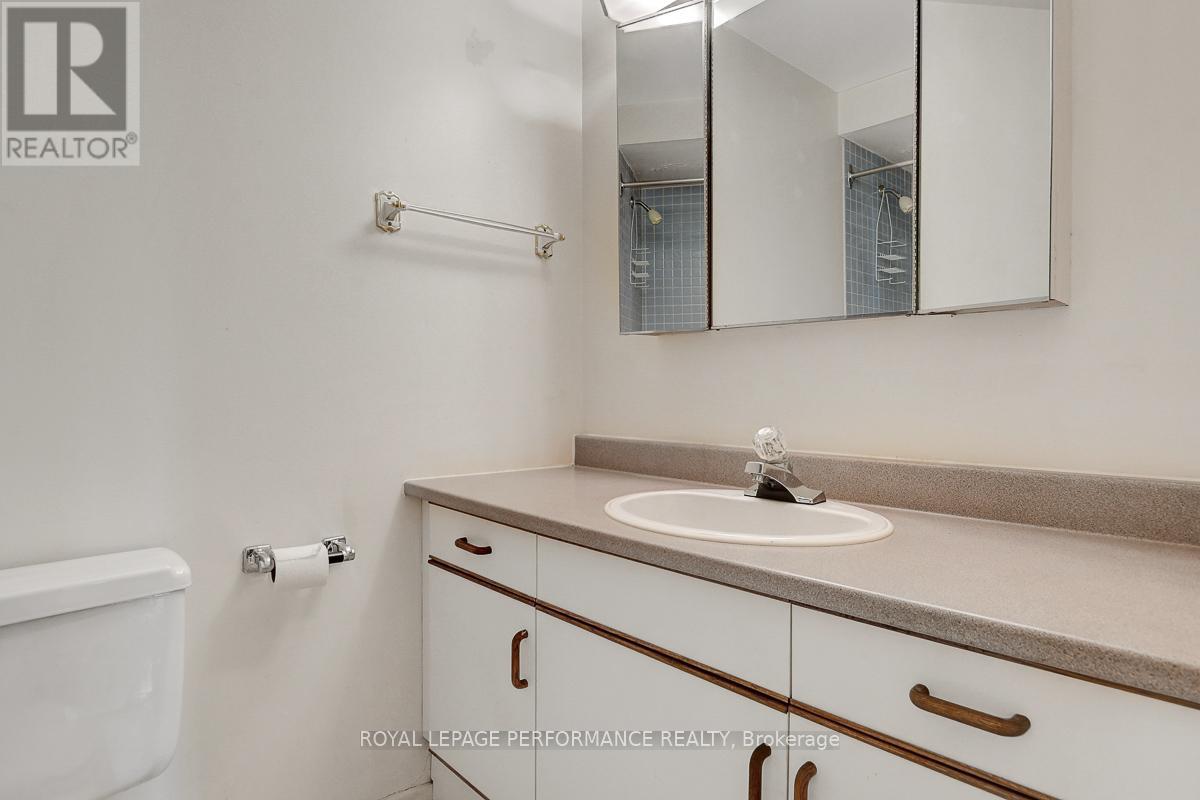 404 - 415 Greenview Avenue, Ottawa, Ontario  K2B 8G5 - Photo 23 - X12334378