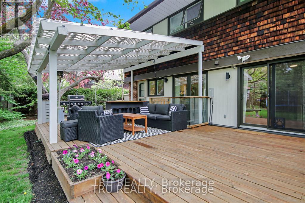 36 Varley Drive, Ottawa, Ontario  K2K 1G2 - Photo 16 - X12334390