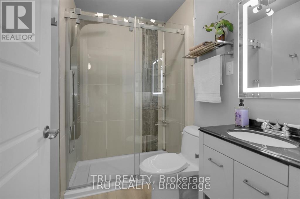 36 Varley Drive, Ottawa, Ontario  K2K 1G2 - Photo 20 - X12334390