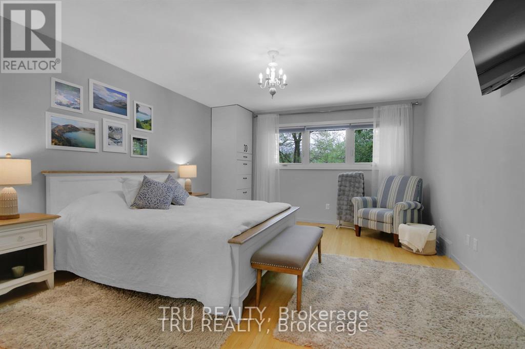 36 Varley Drive, Ottawa, Ontario  K2K 1G2 - Photo 24 - X12334390