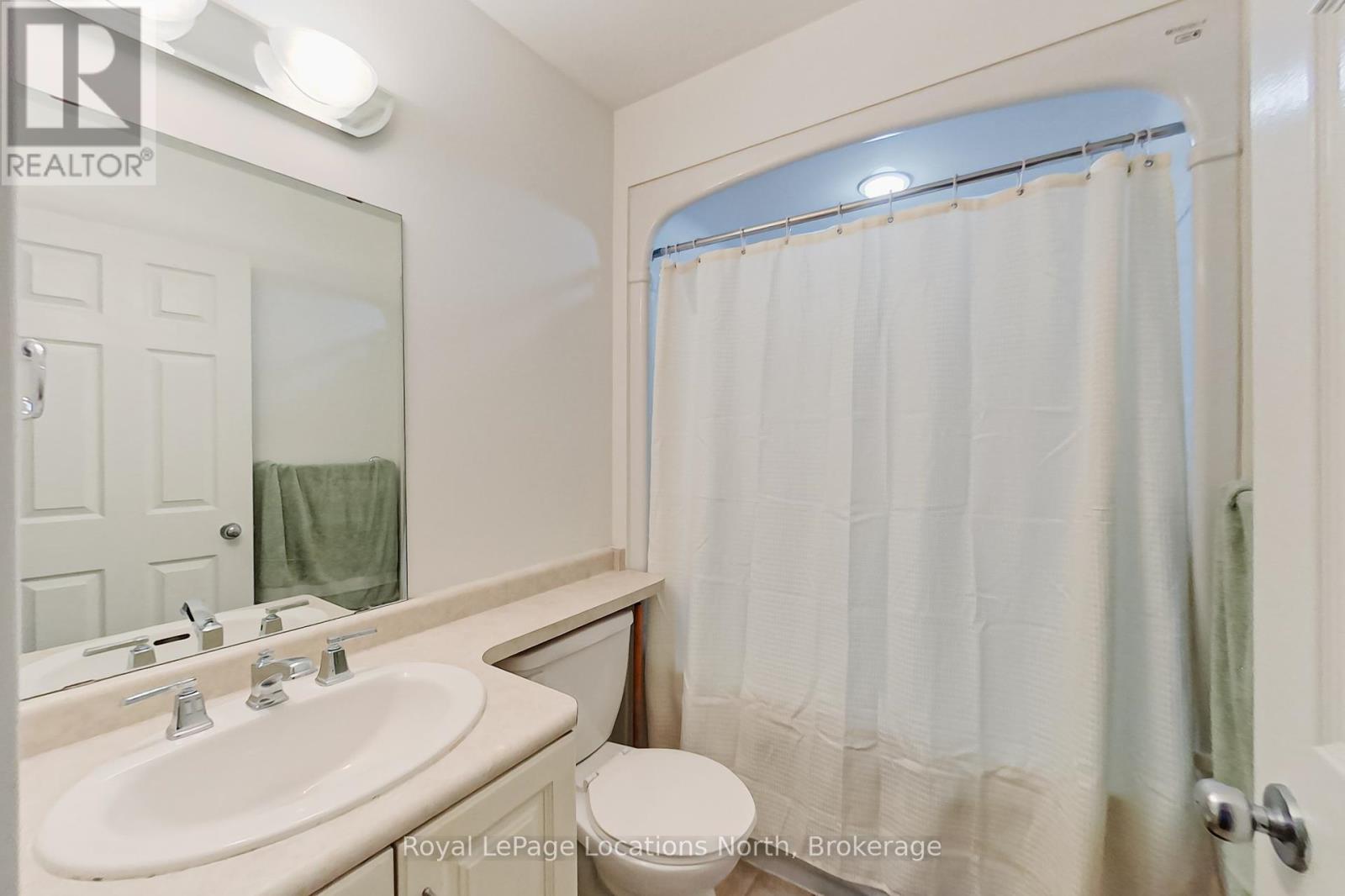 104 - 10 Bay Street E, Blue Mountains, Ontario  N0H 2P0 - Photo 26 - X12194390