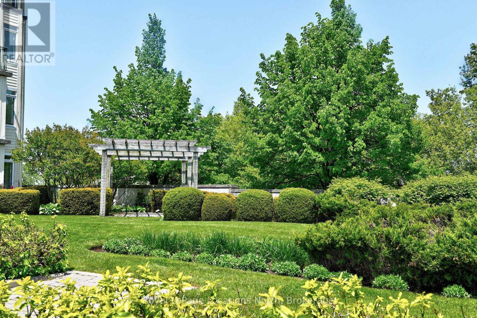 104 - 10 Bay Street E, Blue Mountains, Ontario  N0H 2P0 - Photo 31 - X12194390