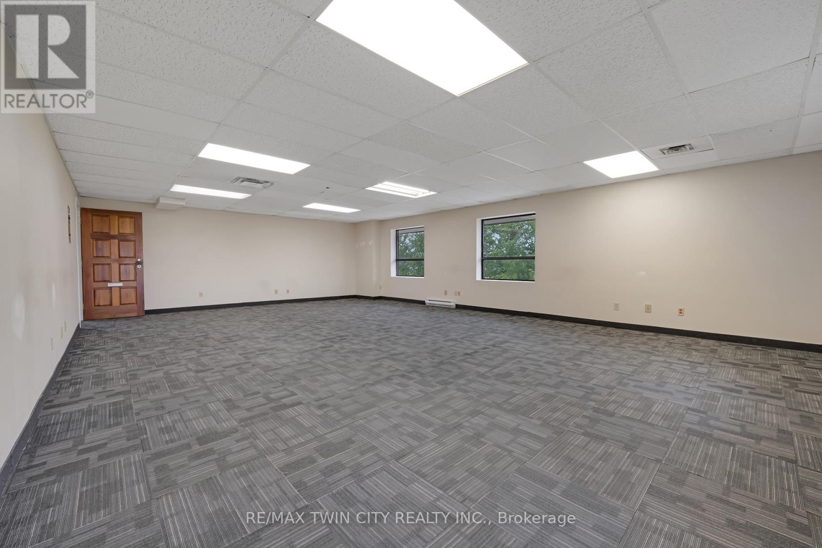 #204 - 181 Groh Avenue, Cambridge, Ontario  N3C 1Y8 - Photo 10 - X12334326