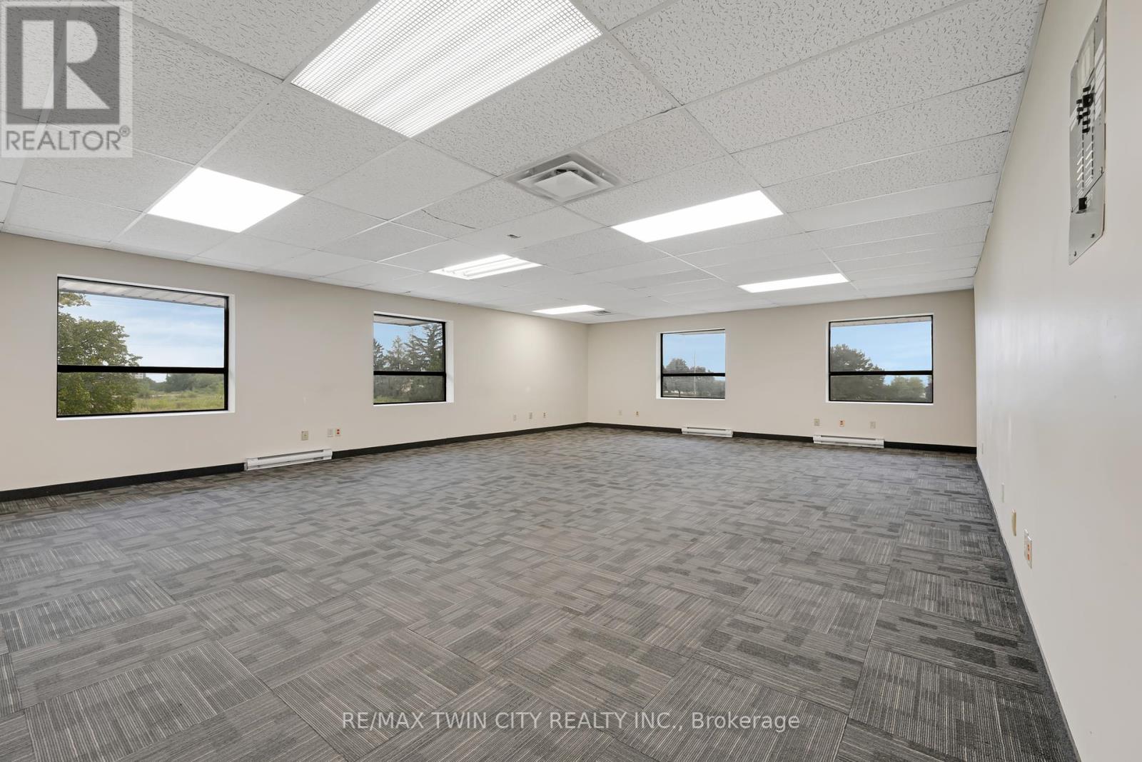 #204 - 181 Groh Avenue, Cambridge, Ontario  N3C 1Y8 - Photo 6 - X12334326