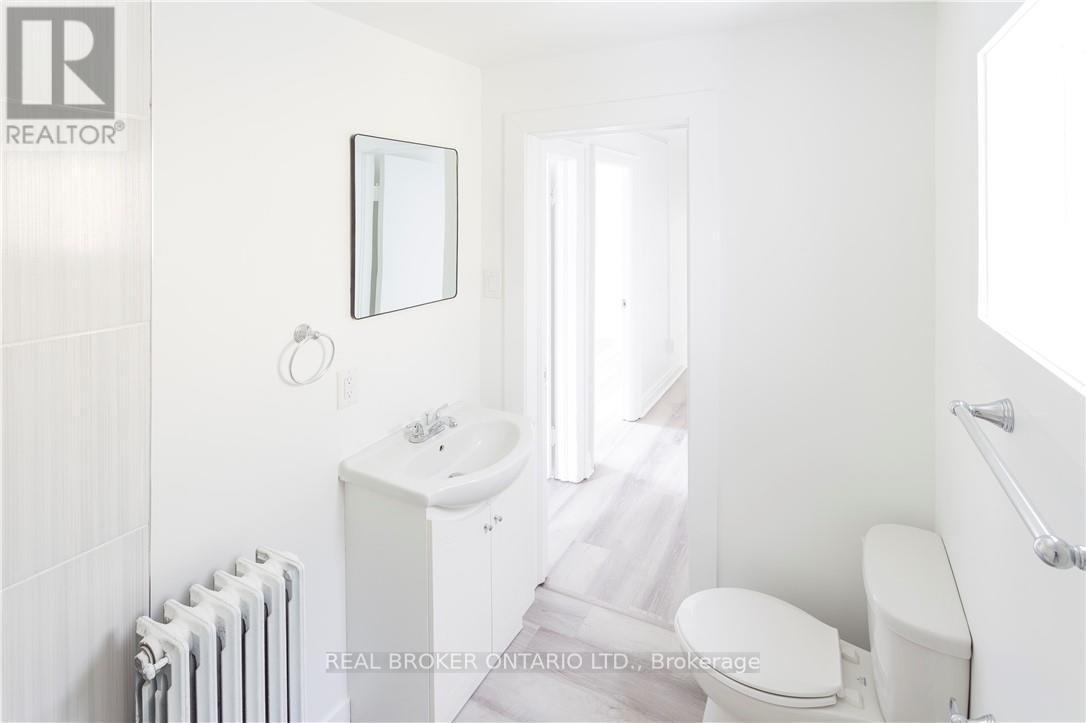Property at 44 WEBER STREET W image 3