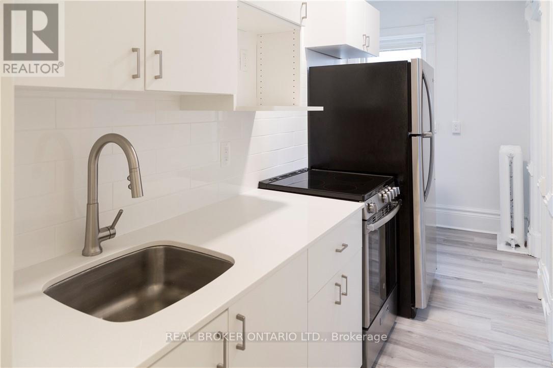 Property at 44 WEBER STREET W image 4