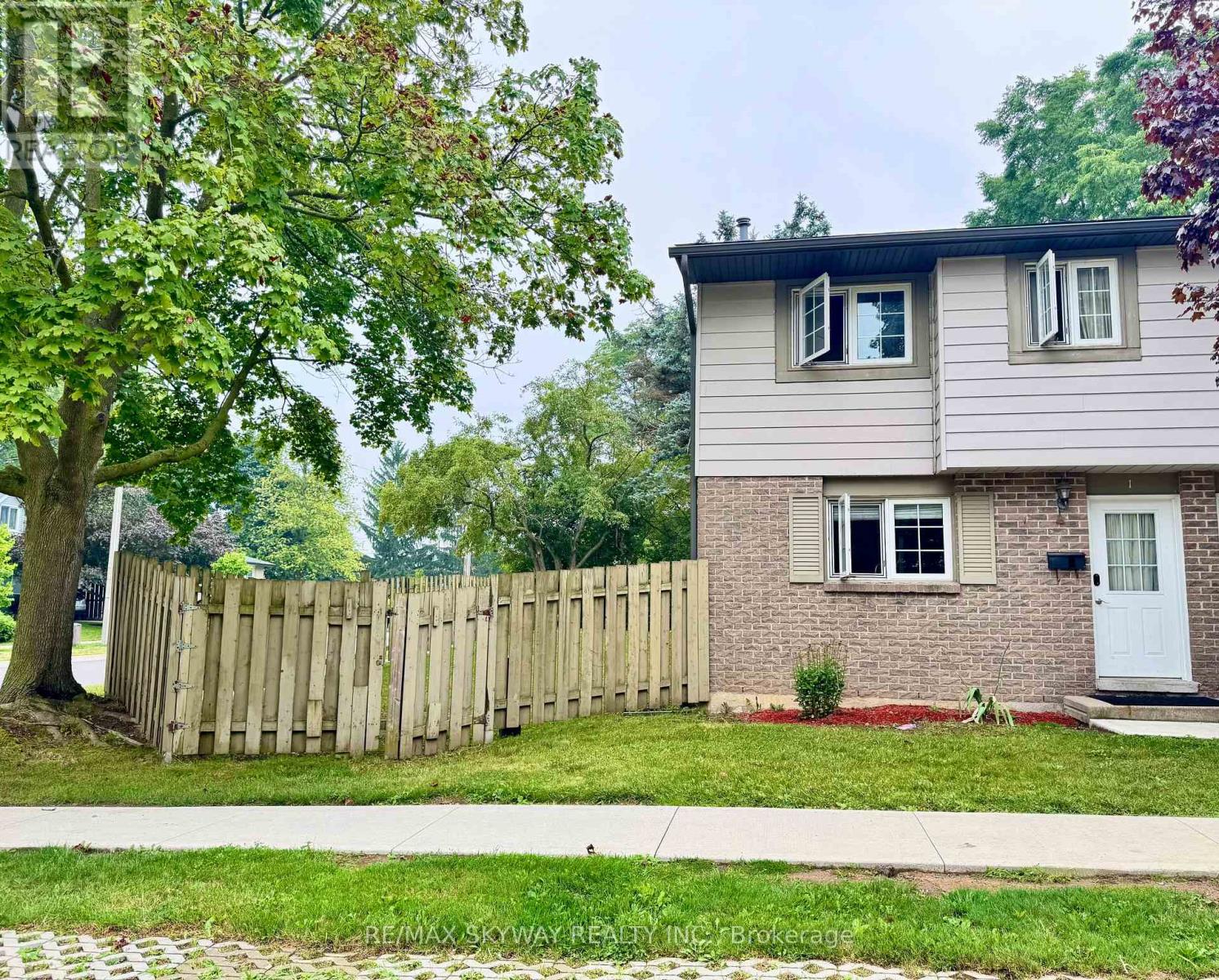 Property at 1 - 294 FERGUS AVENUE image 1