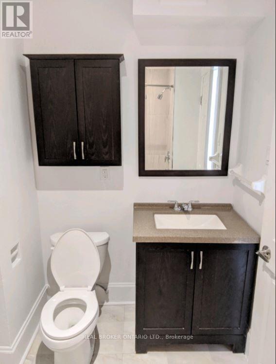 17 Louisa Street, Kitchener, Ontario  N2H 5L7 - Photo 4 - X12334339