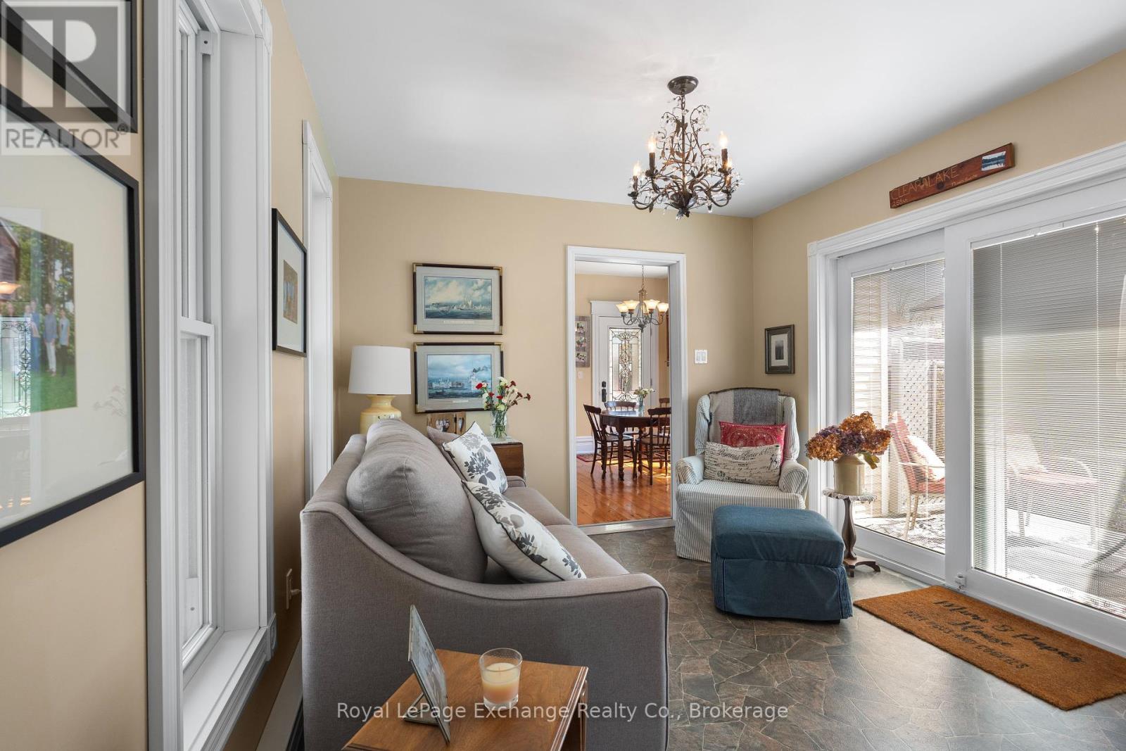 8 Queen Street, Huron-Kinloss, Ontario  N0G 2R0 - Photo 24 - X12334357