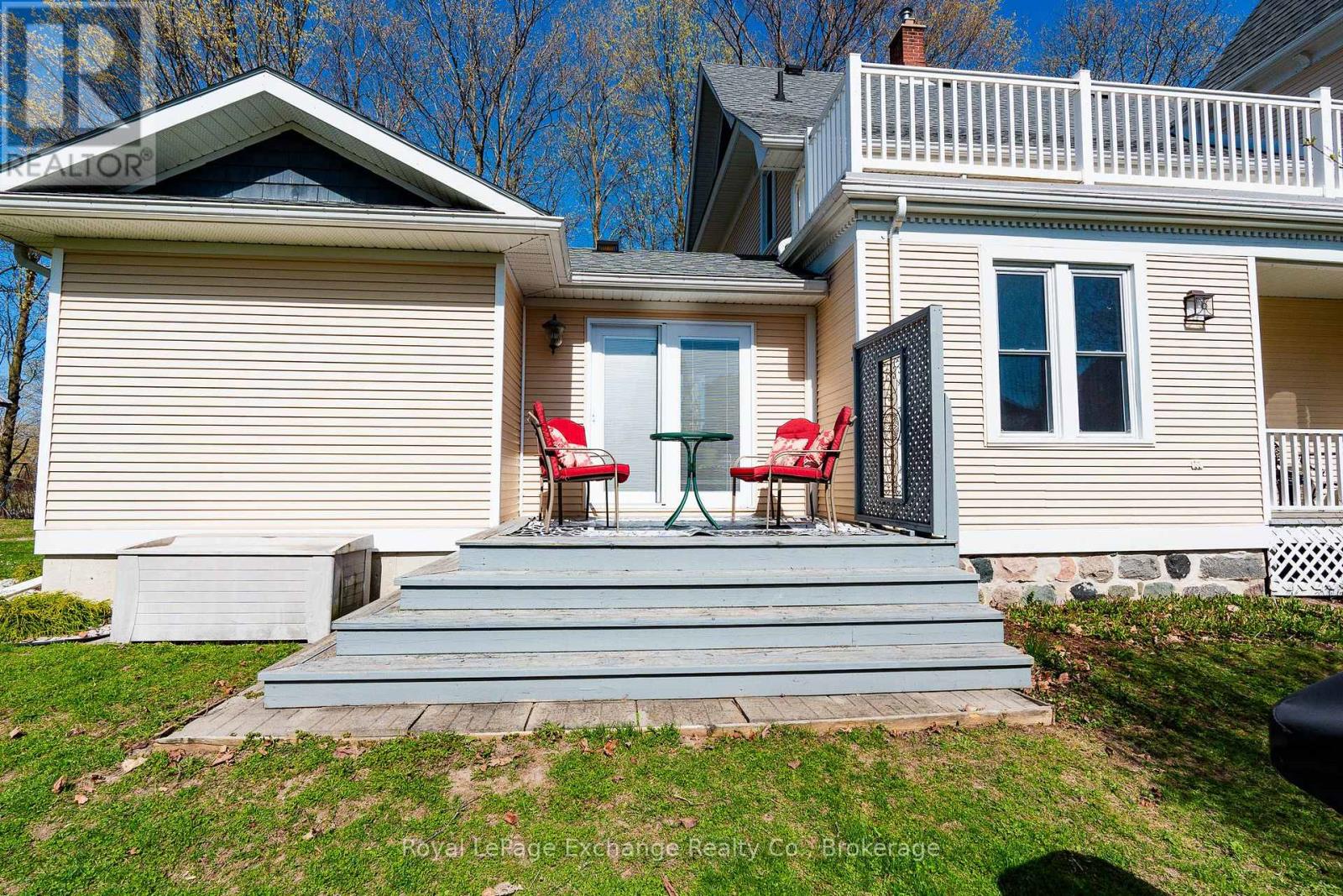 8 Queen Street, Huron-Kinloss, Ontario  N0G 2R0 - Photo 37 - X12334357