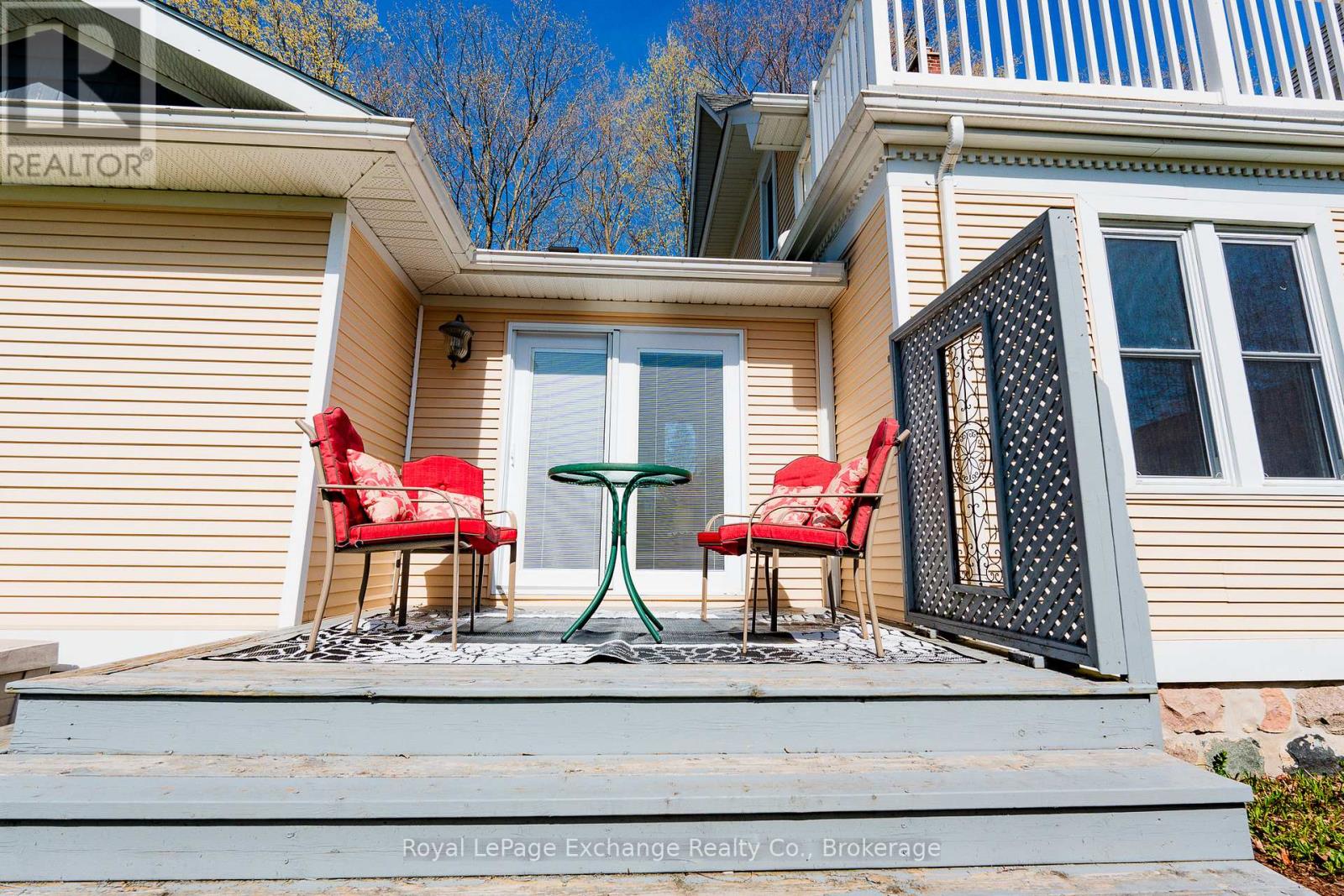 8 Queen Street, Huron-Kinloss, Ontario  N0G 2R0 - Photo 38 - X12334357