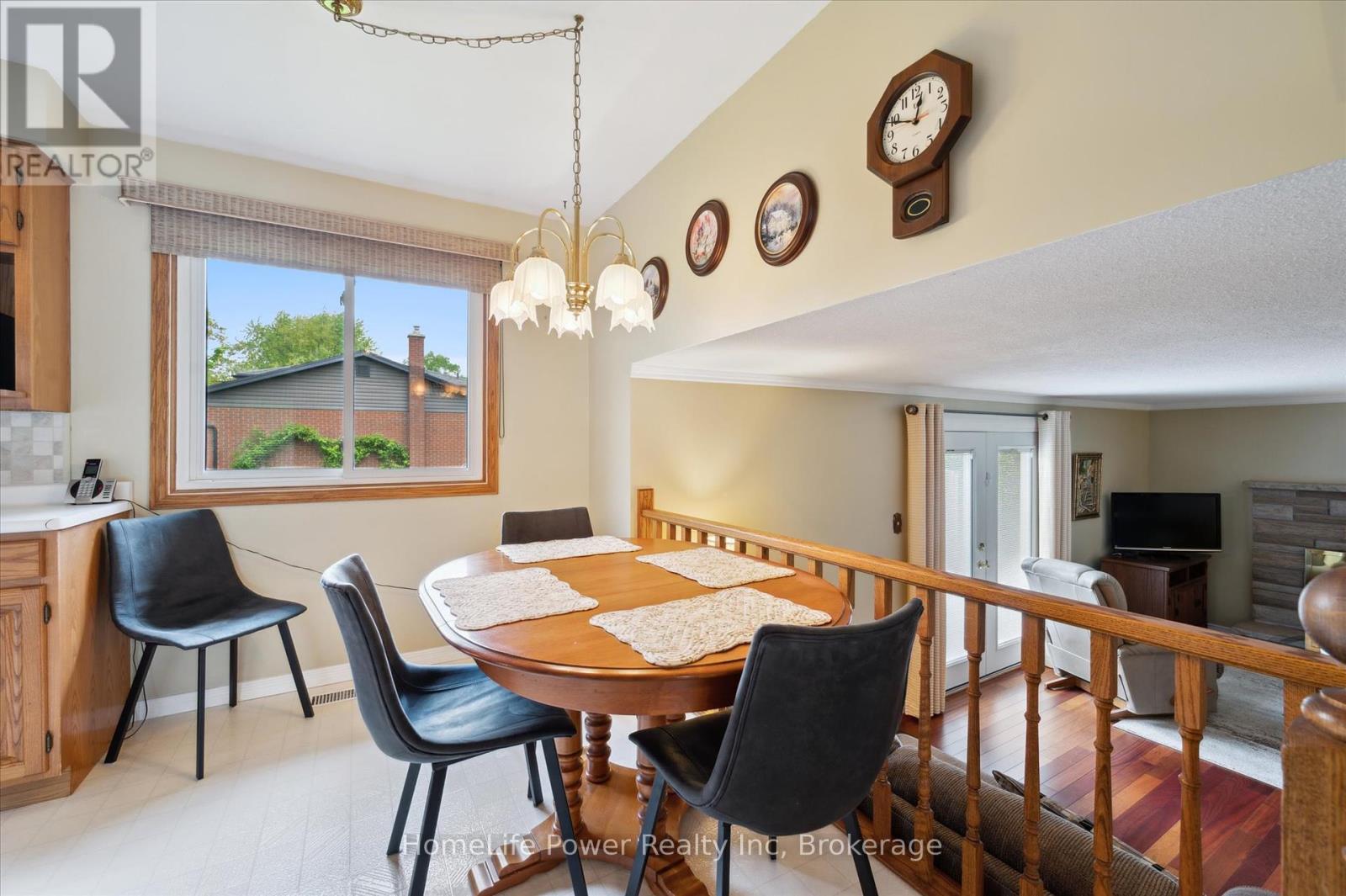 36 Sanderson Drive, Guelph, Ontario  N1H 7B8 - Photo 13 - X12334391