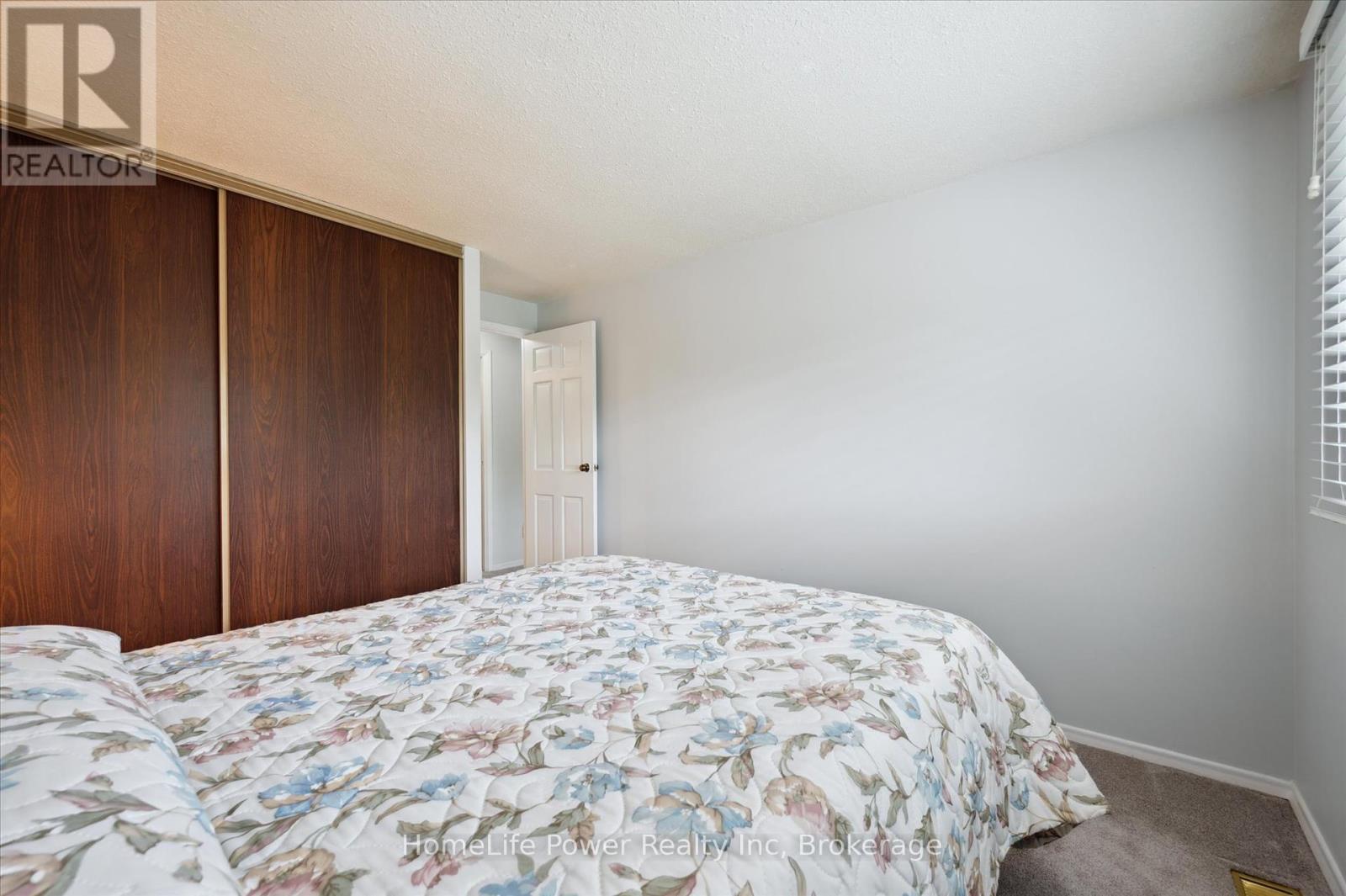 36 Sanderson Drive, Guelph, Ontario  N1H 7B8 - Photo 18 - X12334391
