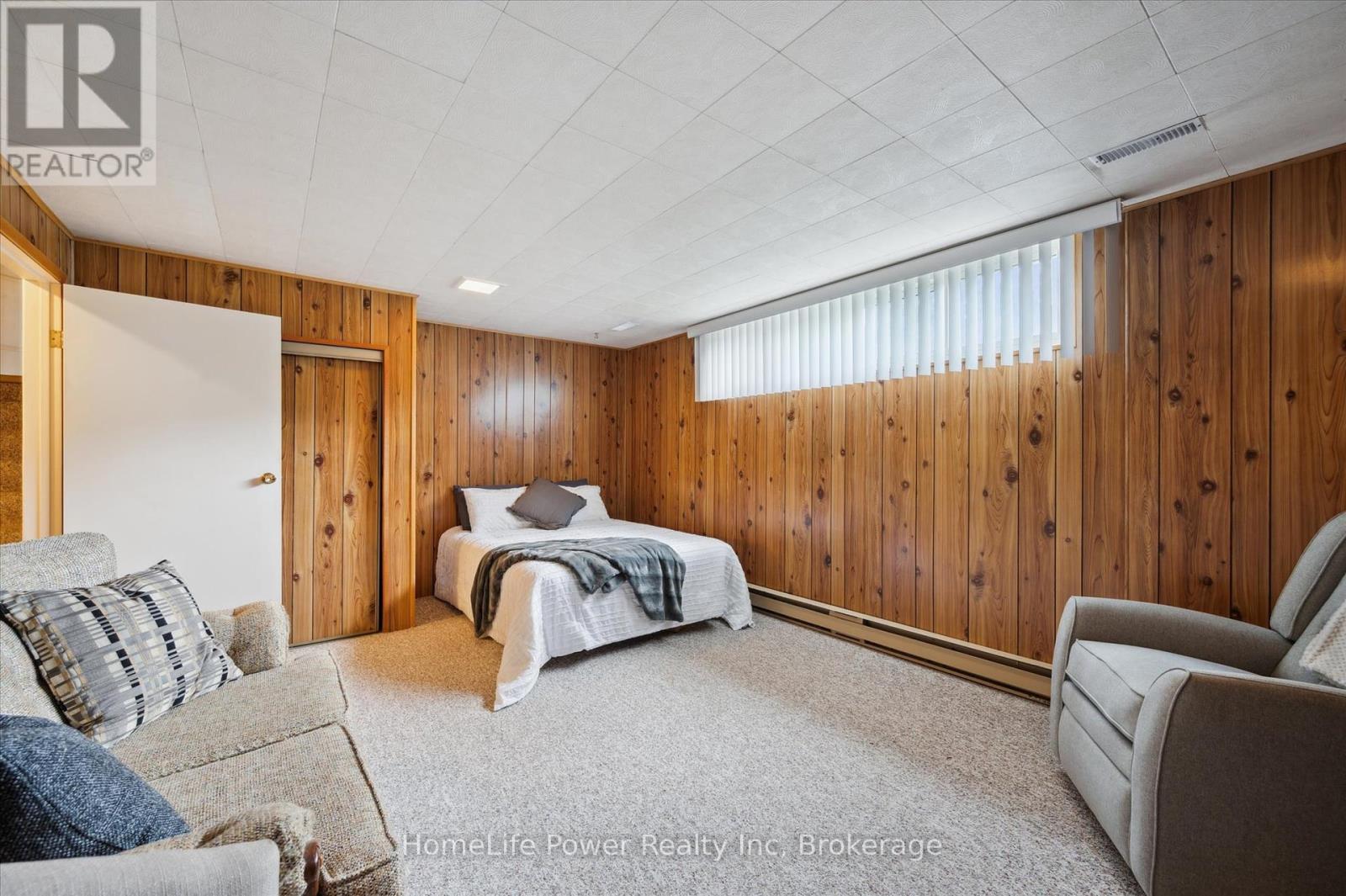 36 Sanderson Drive, Guelph, Ontario  N1H 7B8 - Photo 25 - X12334391