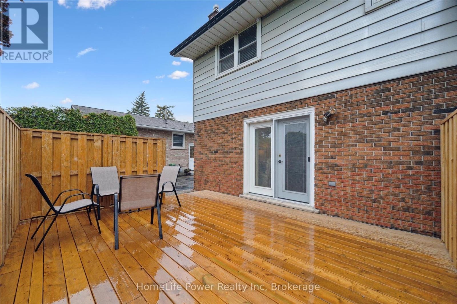 36 Sanderson Drive, Guelph, Ontario  N1H 7B8 - Photo 29 - X12334391