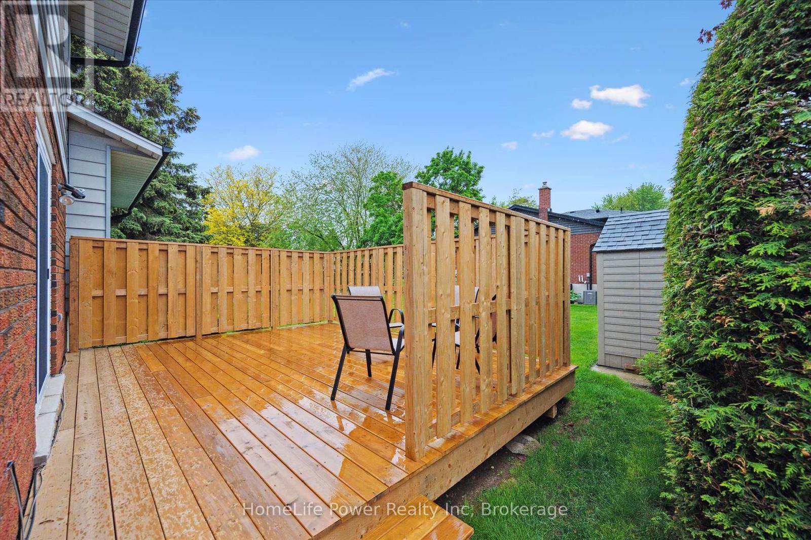36 Sanderson Drive, Guelph, Ontario  N1H 7B8 - Photo 31 - X12334391