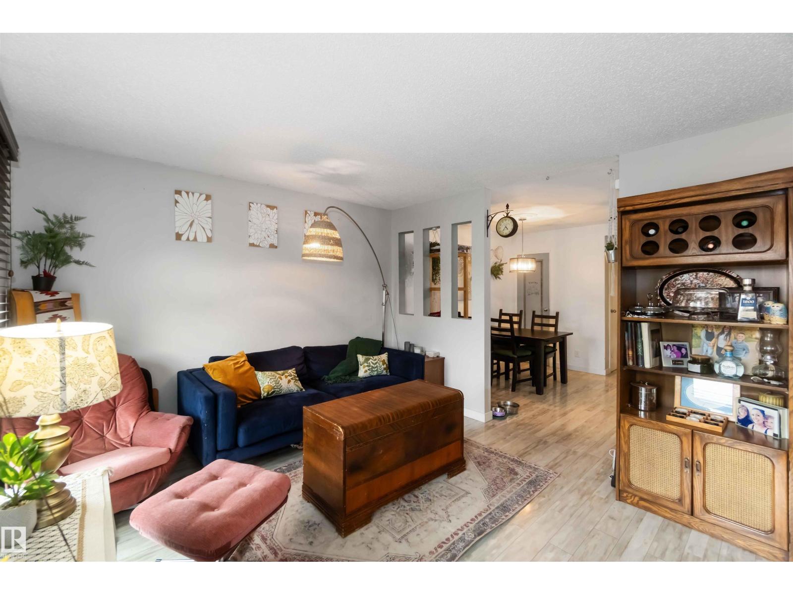 Property at 4311 54 ST image 4