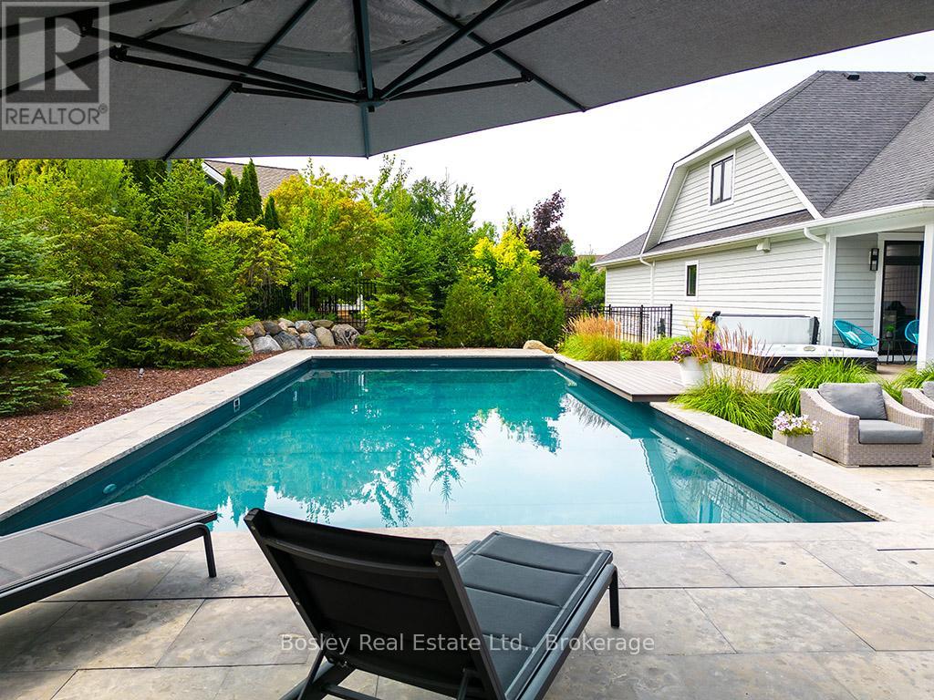 104 Mccallum Court, Blue Mountains, Ontario  N0H 2P0 - Photo 27 - X12334159