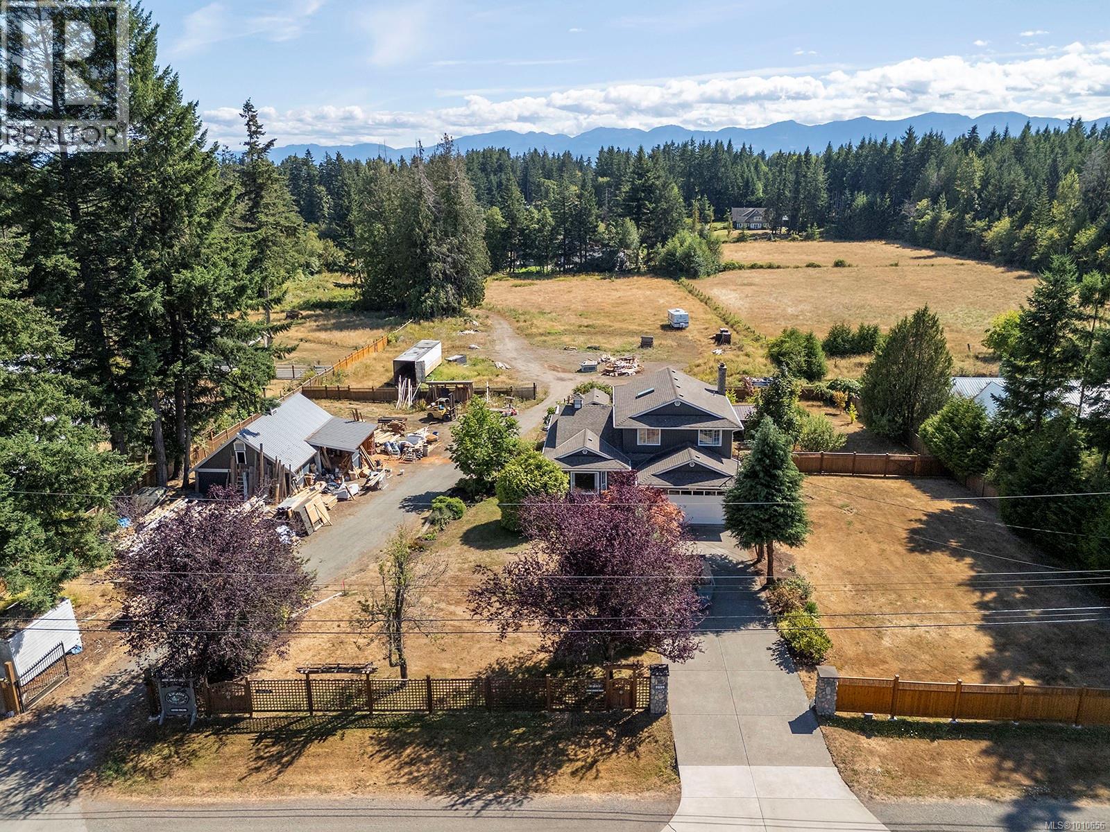 2099 Idiens Way, Comox, British Columbia  V9M 3Y9 - Photo 13 - 1010656