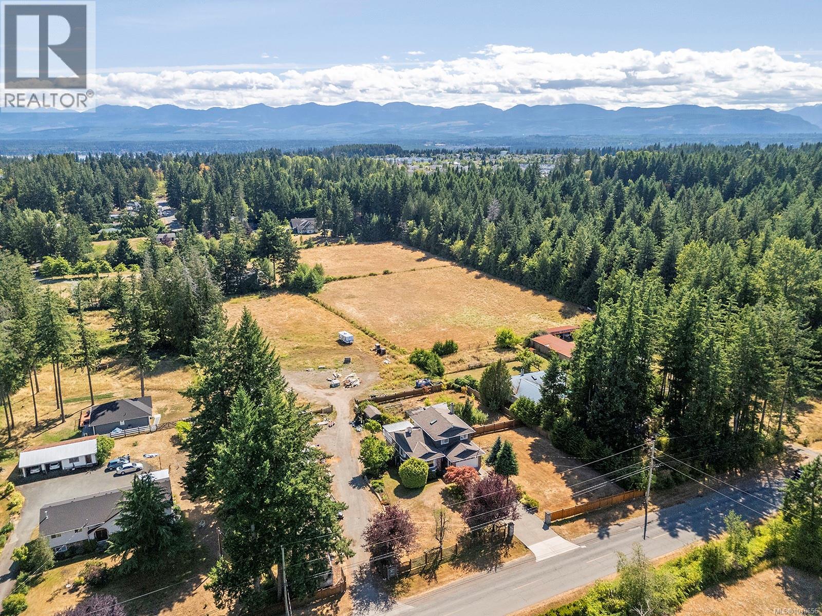 2099 Idiens Way, Comox, British Columbia  V9M 3Y9 - Photo 12 - 1010656