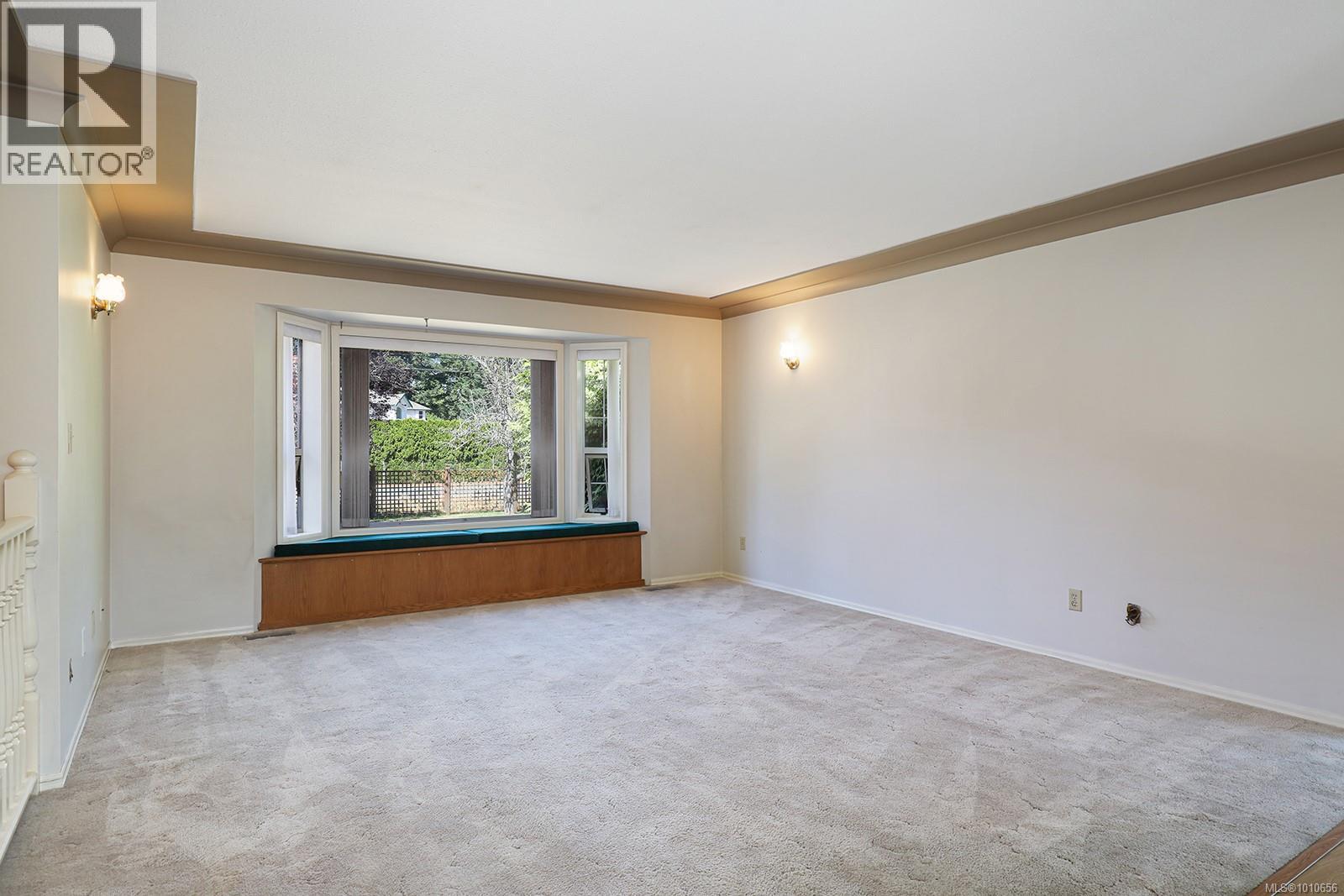 2099 Idiens Way, Comox, British Columbia  V9M 3Y9 - Photo 15 - 1010656