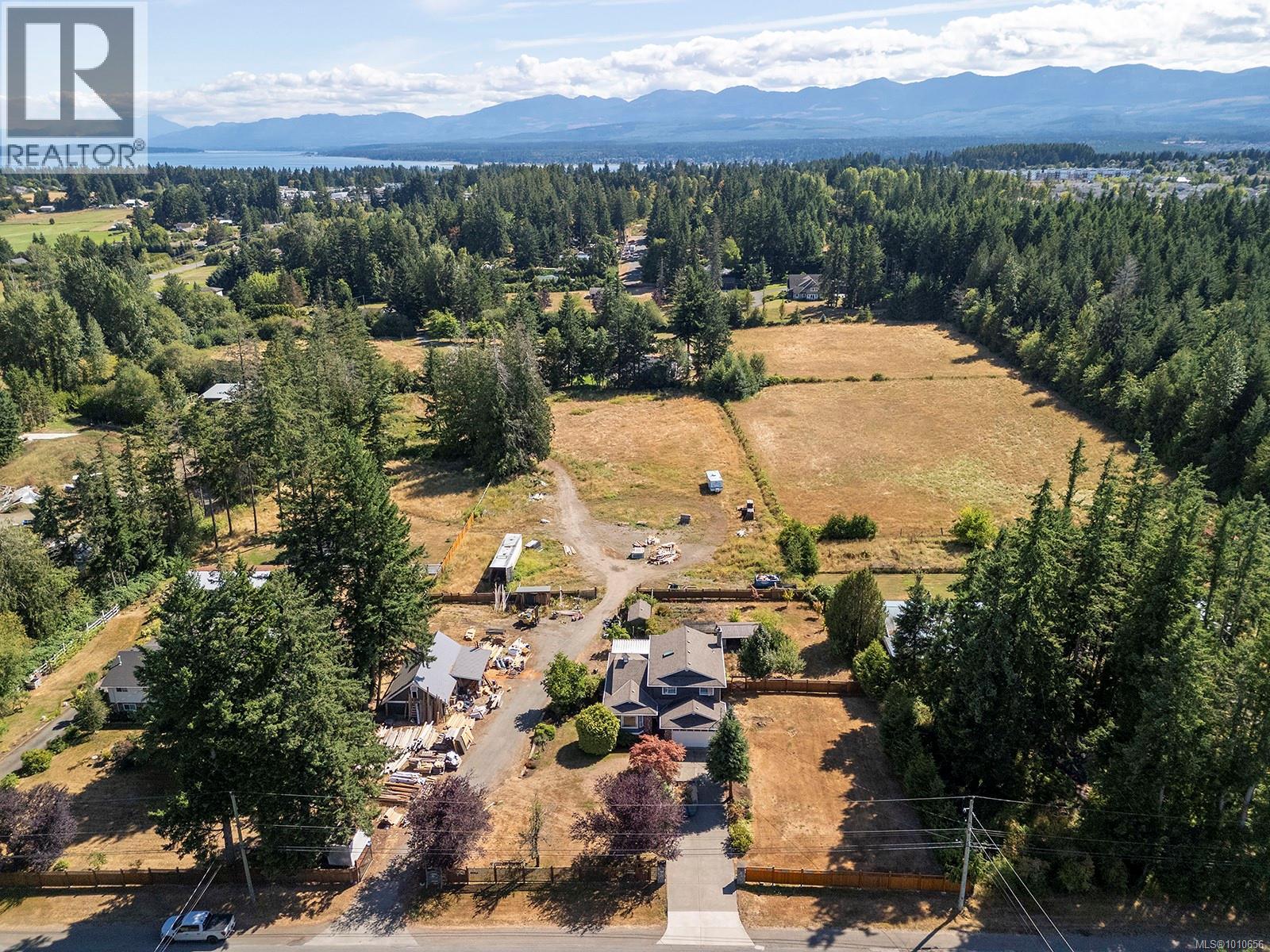 2099 Idiens Way, Comox, British Columbia  V9M 3Y9 - Photo 7 - 1010656