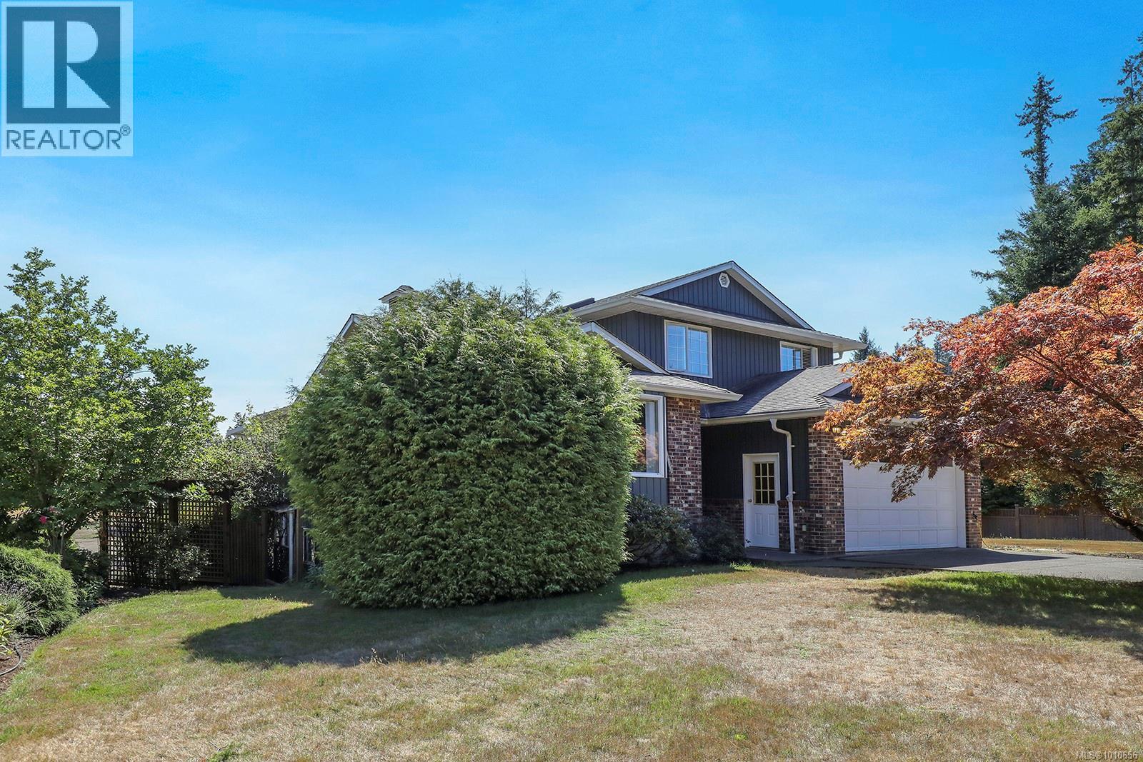 2099 Idiens Way, Comox, British Columbia