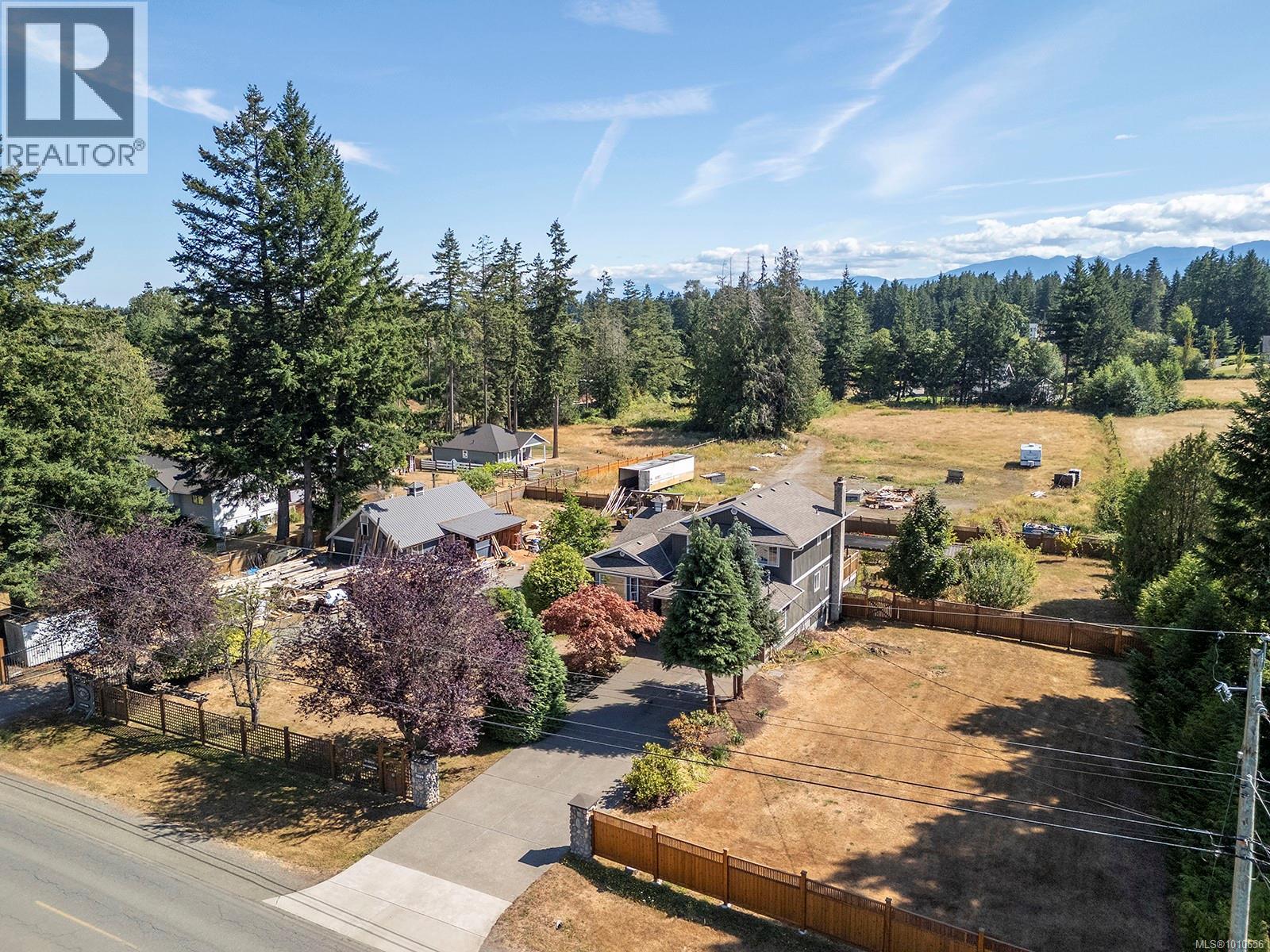 2099 Idiens Way, Comox, British Columbia  V9M 3Y9 - Photo 14 - 1010656