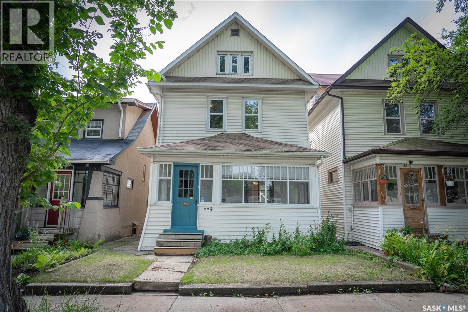 Property at 409 29th STREET W image 1