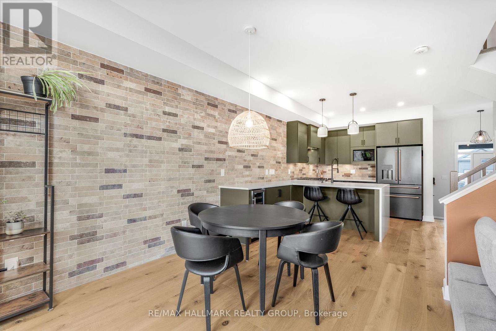404 Premiere Lane, Clarence-Rockland, Ontario  K4K 0M7 - Photo 14 - X12334415