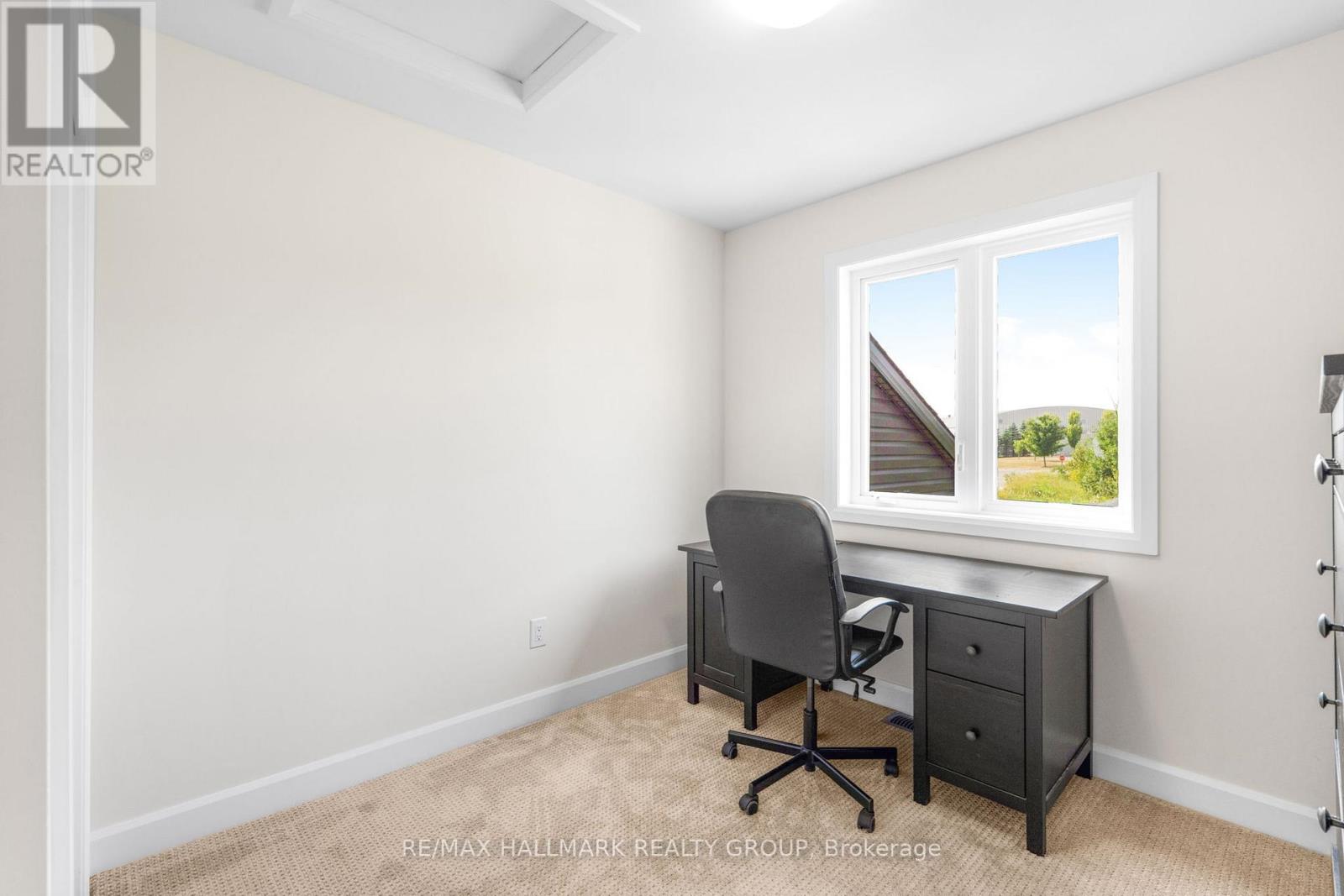 404 Premiere Lane, Clarence-Rockland, Ontario  K4K 0M7 - Photo 19 - X12334415