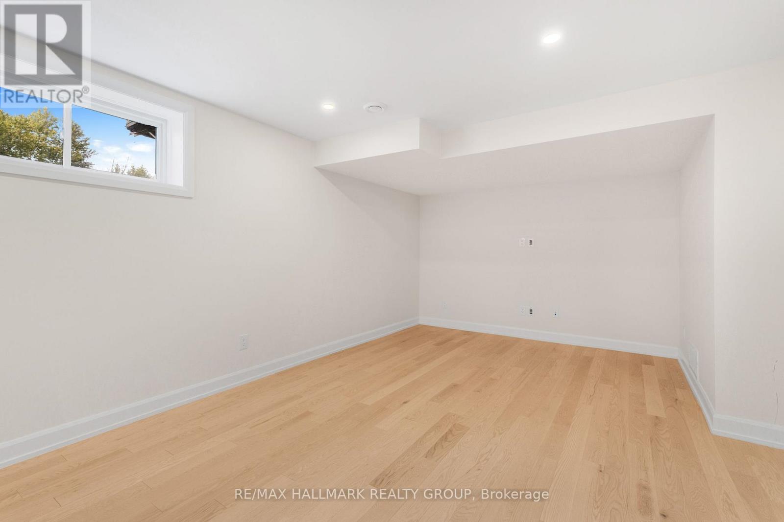 404 Premiere Lane, Clarence-Rockland, Ontario  K4K 0M7 - Photo 26 - X12334415