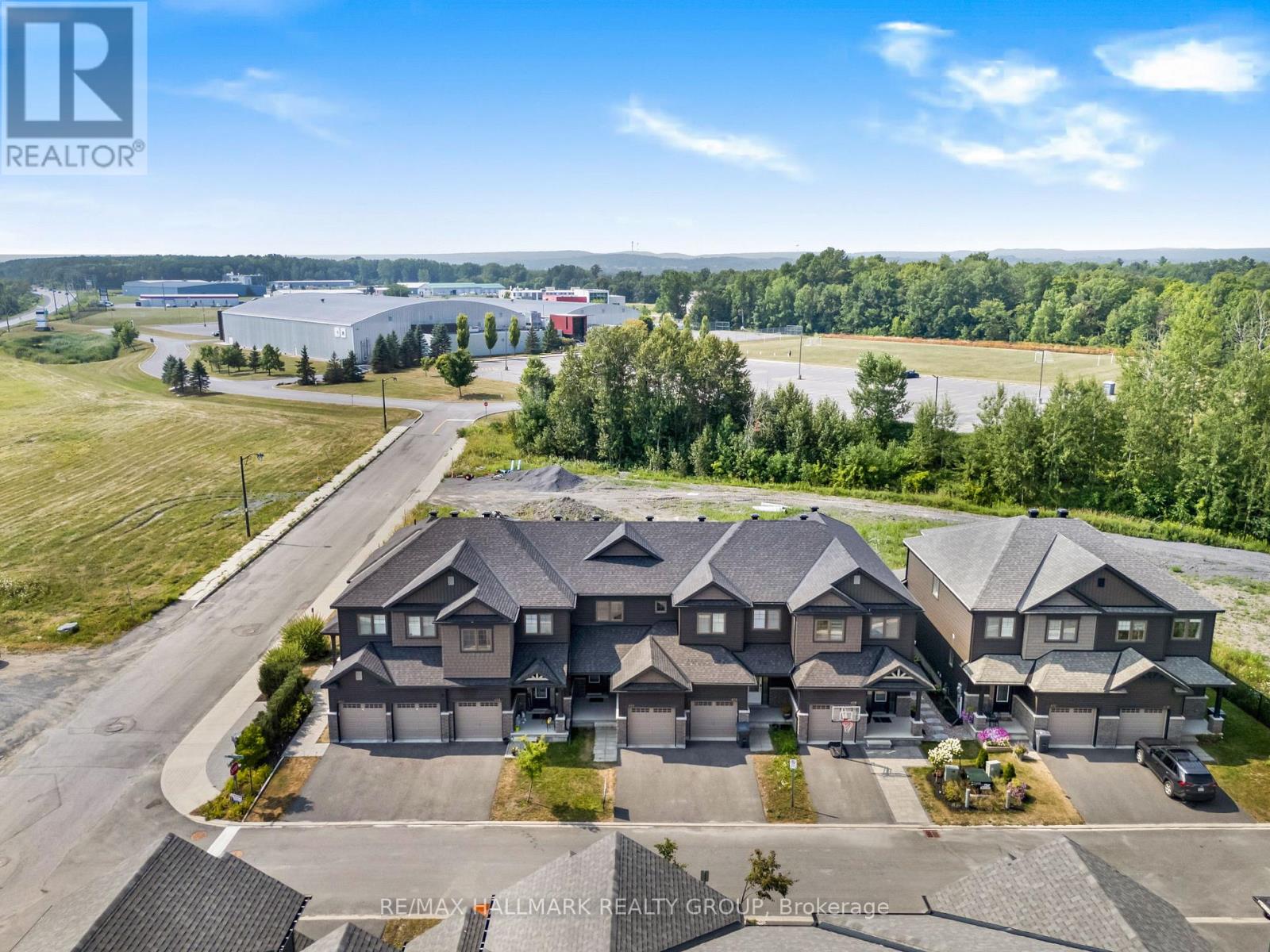 404 Premiere Lane, Clarence-Rockland, Ontario  K4K 0M7 - Photo 31 - X12334415
