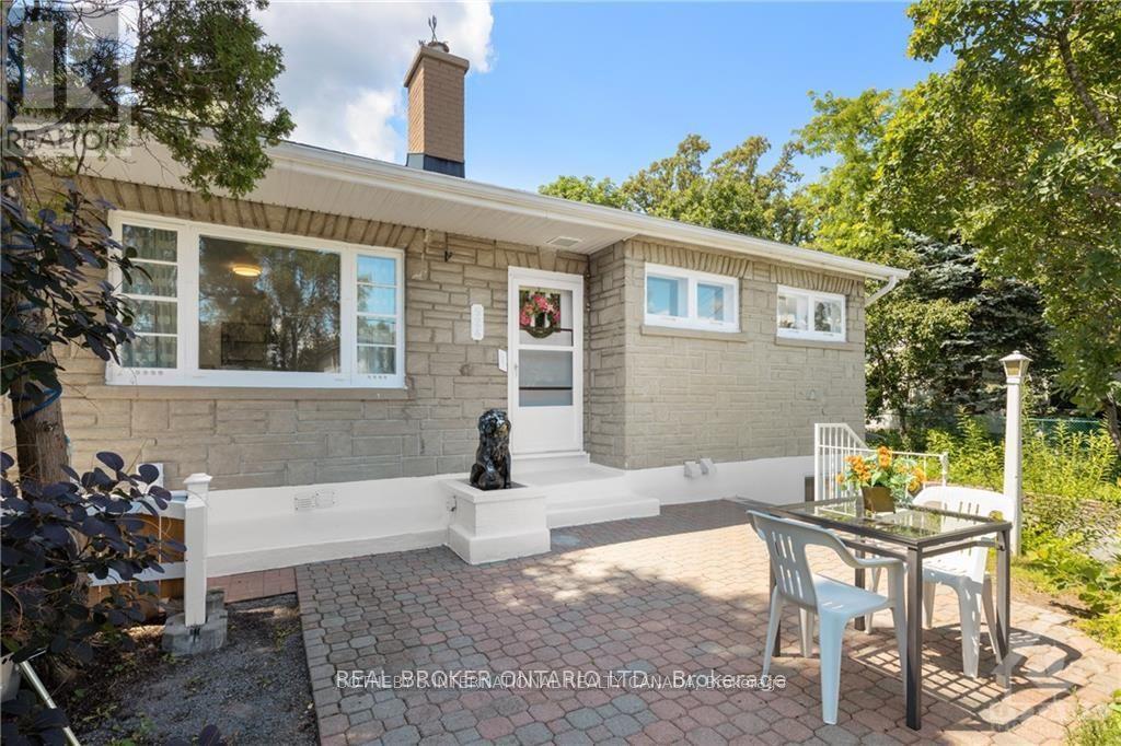 A - 924 WATSON STREET, ottawa, Ontario