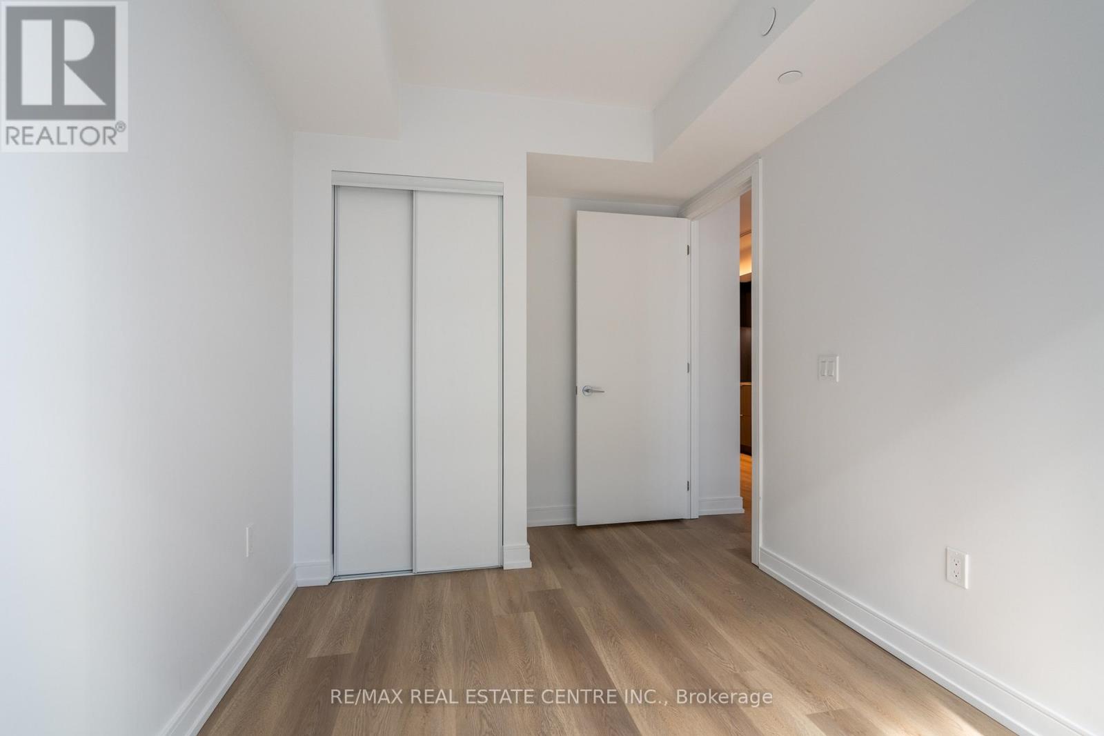 814 - 1 Jarvis Street, Hamilton, Ontario  L8R 3J2 - Photo 26 - X12334371