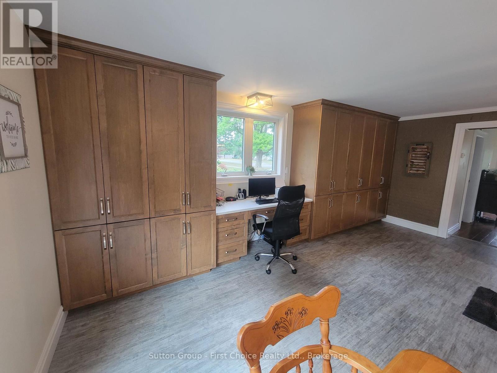 30 King Street N, South Huron, Ontario  N0M 1M0 - Photo 13 - X12334341