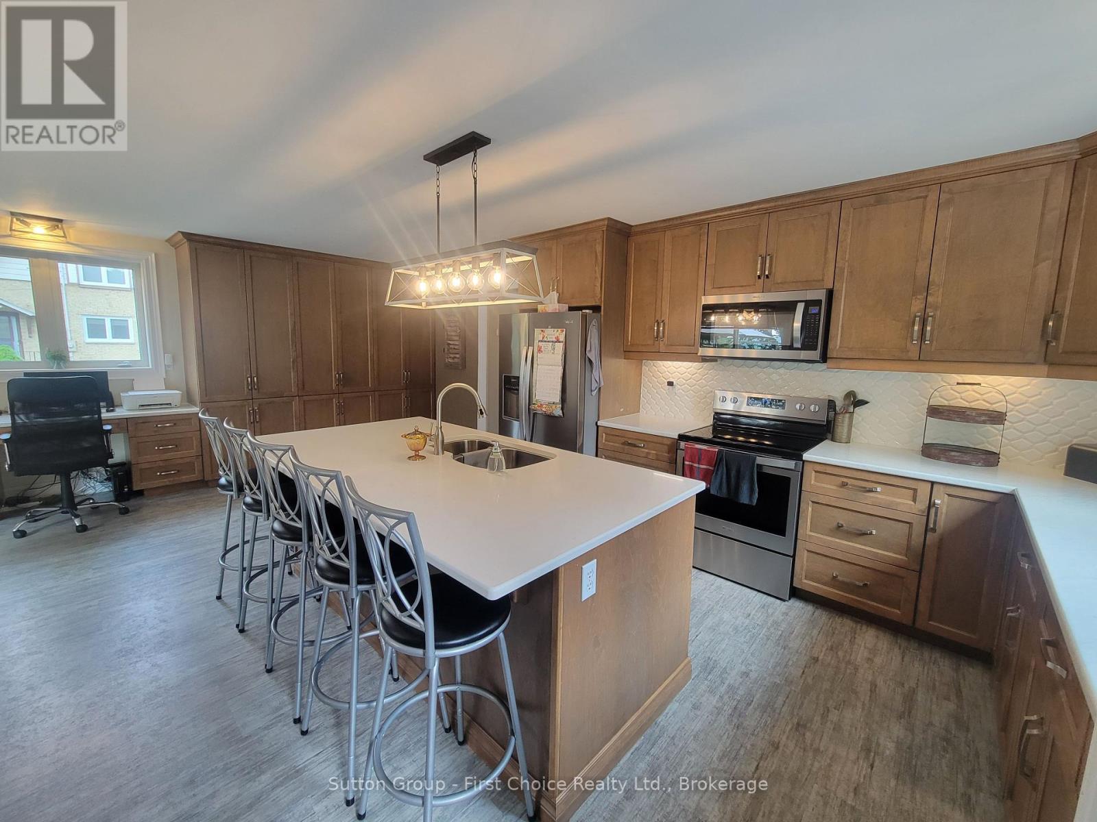 30 King Street N, South Huron, Ontario  N0M 1M0 - Photo 15 - X12334341