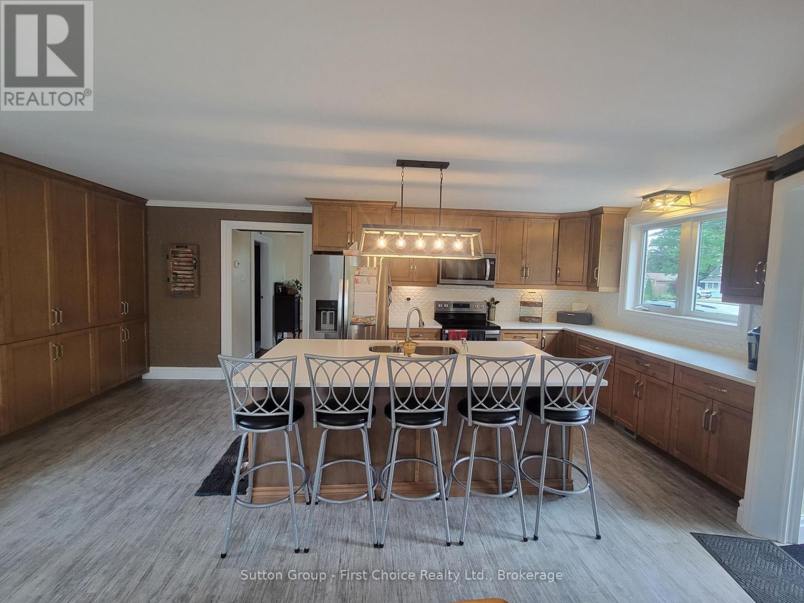 30 King Street N, South Huron, Ontario  N0M 1M0 - Photo 12 - X12334341
