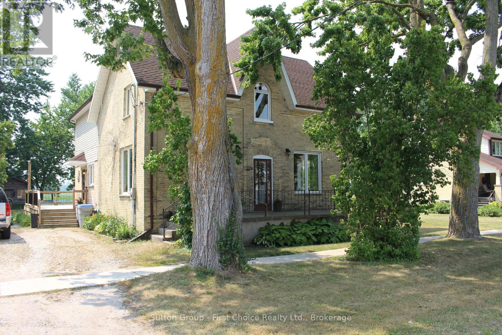 30 King Street N, South Huron, Ontario  N0M 1M0 - Photo 2 - X12334341