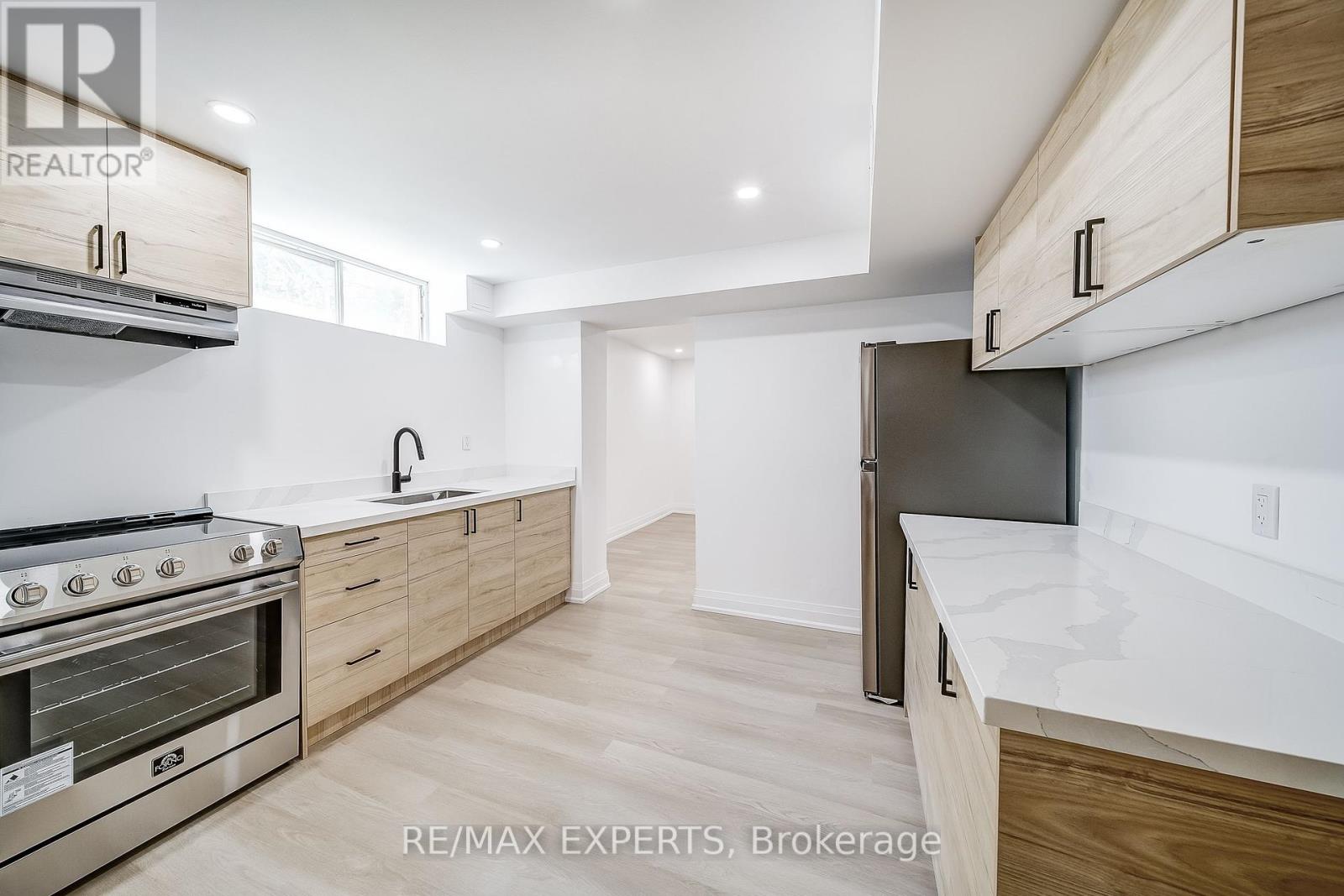 85 Villa Park Drive, Vaughan, Ontario  L4L 3G5 - Photo 23 - N12331466