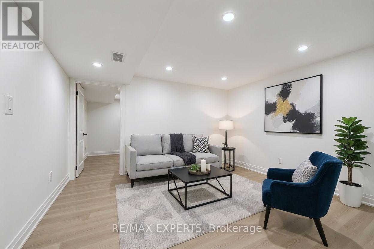 85 Villa Park Drive, Vaughan, Ontario  L4L 3G5 - Photo 24 - N12331466