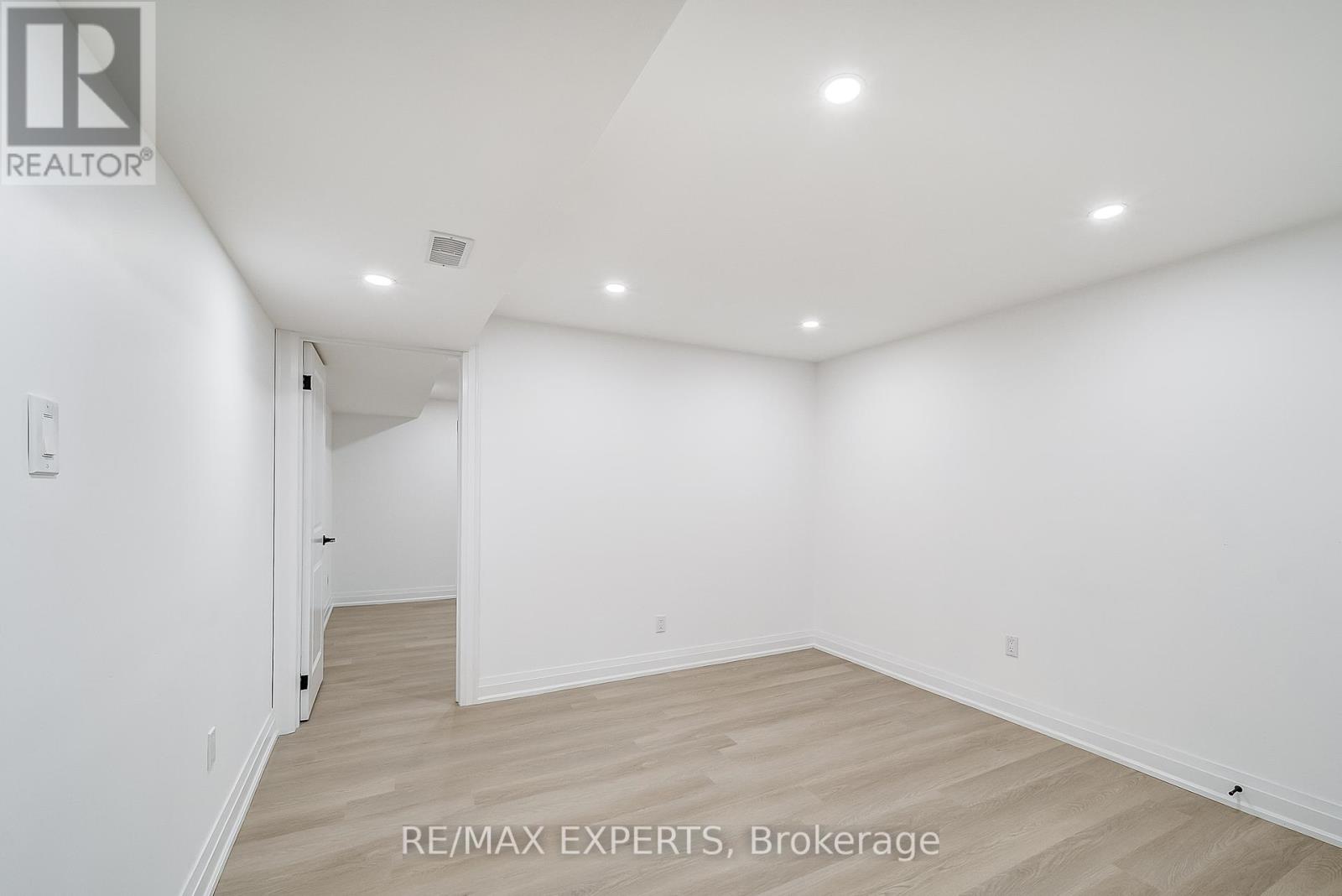 85 Villa Park Drive, Vaughan, Ontario  L4L 3G5 - Photo 47 - N12331466