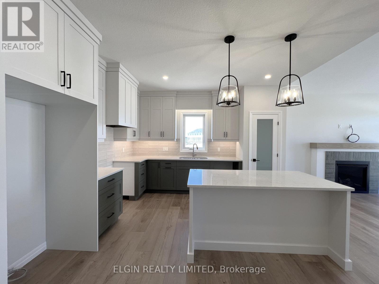 47 Hemlock Crescent, Aylmer, Ontario  N5H 0C1 - Photo 7 - X12334295