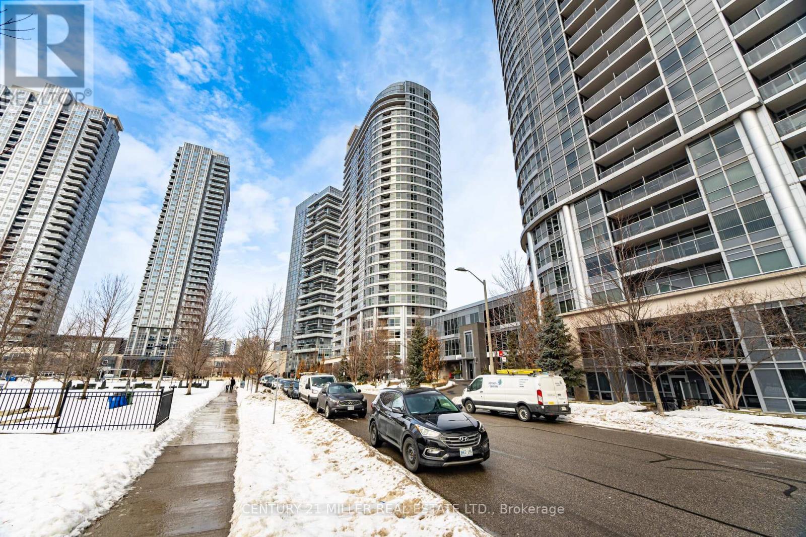 216 - 181 VILLAGE GREEN SQUARE, Toronto, Ontario