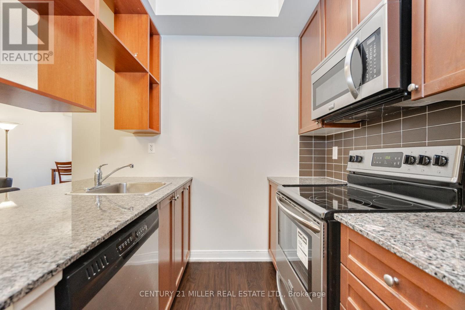 216 - 181 Village Green Square, Toronto, Ontario  M1S 0K6 - Photo 10 - E12334420