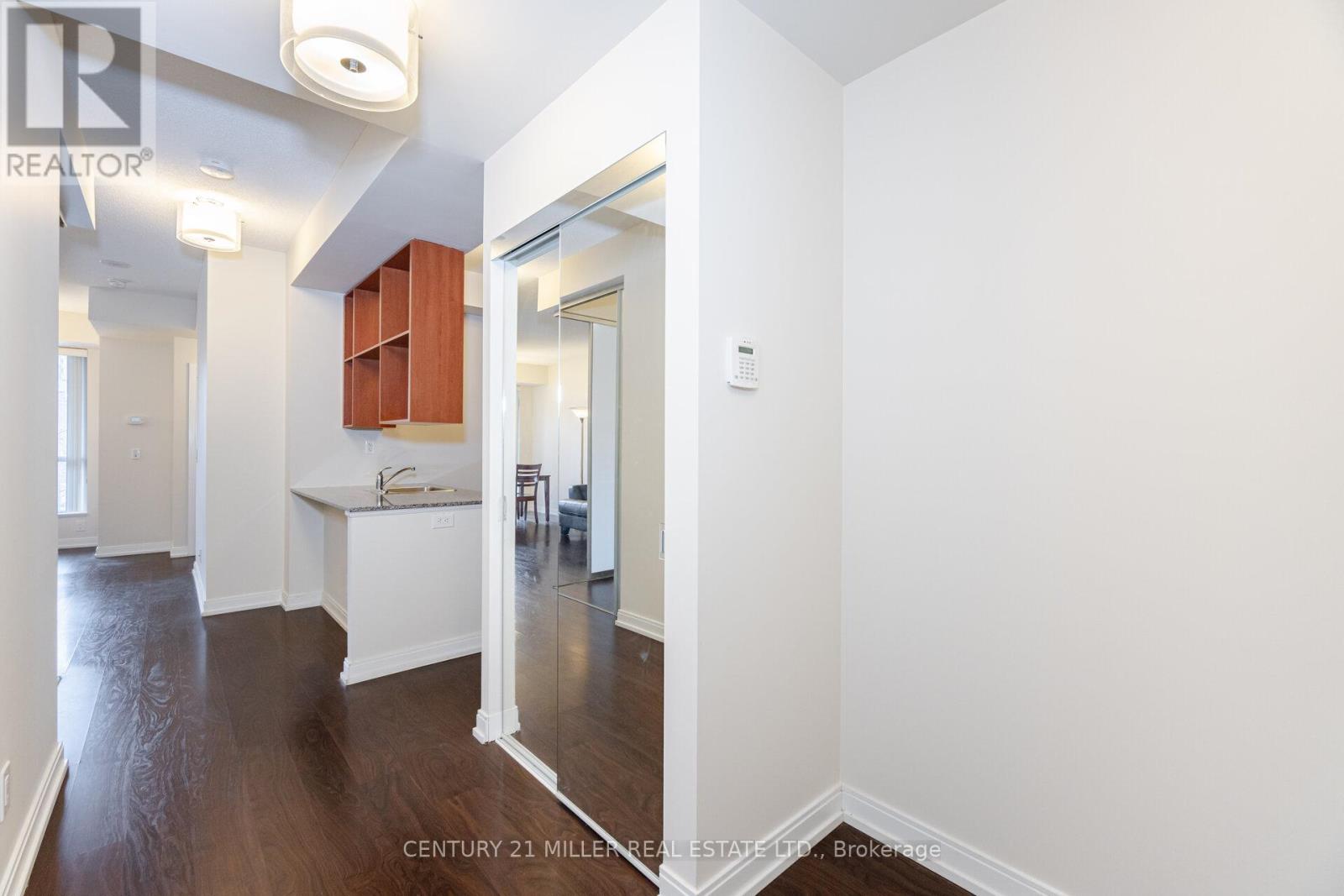 216 - 181 Village Green Square, Toronto, Ontario  M1S 0K6 - Photo 6 - E12334420