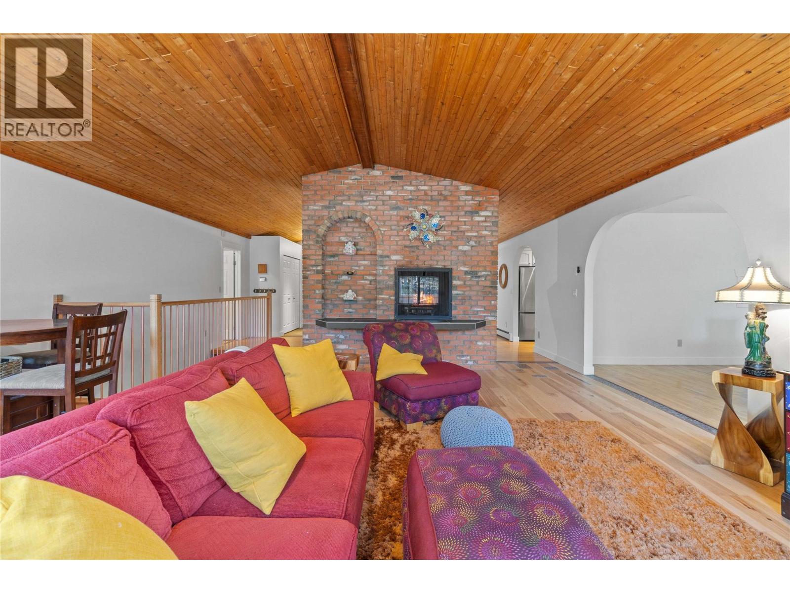 8361 Ladner Road, Vernon, British Columbia  V1B 3M8 - Photo 18 - 10358727