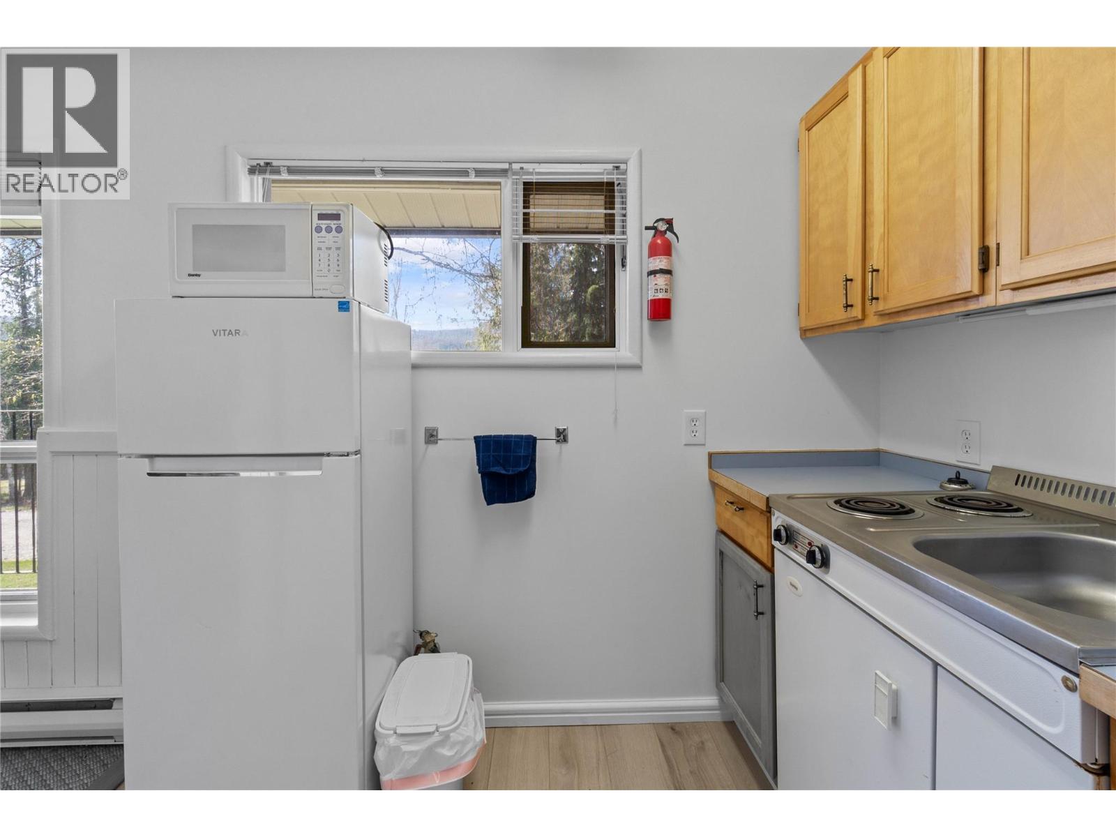 8361 Ladner Road, Vernon, British Columbia  V1B 3M8 - Photo 66 - 10358727