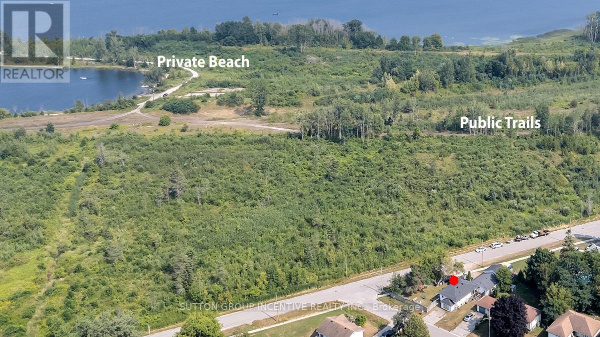 856 Ney Avenue, Tay, Ontario  L0K 1R0 - Photo 4 - S12334440